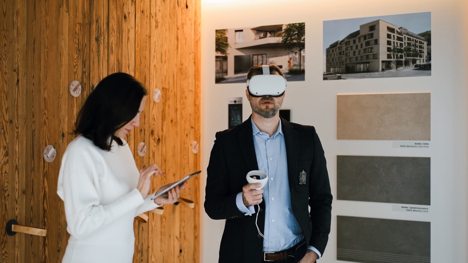 VIRTUAL REALITY TOUR